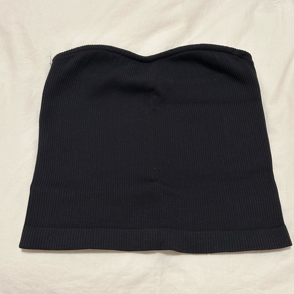 Black Ribbed Tube Top - Picture 2 of 2